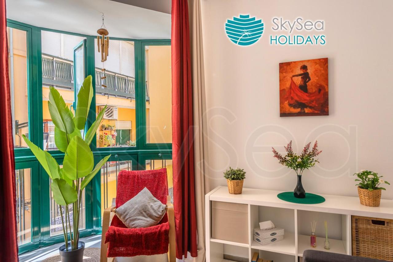 Skysea Holidays City Center Suites Málaga Exterior foto